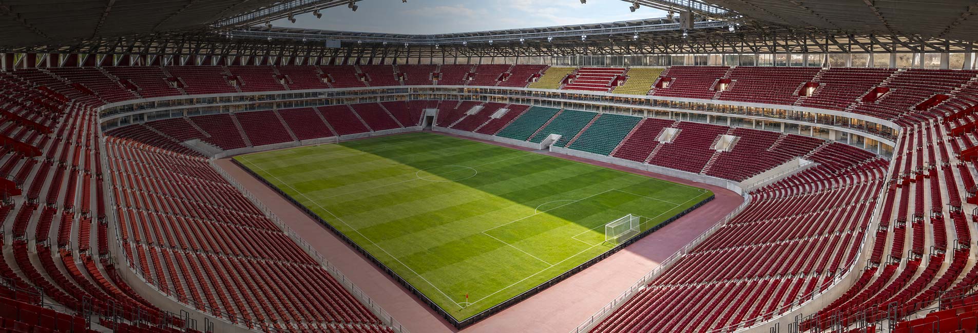 35.000 Kişi Kapasiteli Futbol Stadyumu